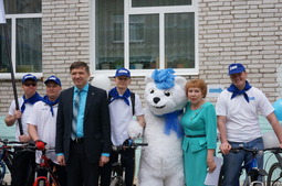 Работники Амурского ЛПУМГ подарили велосипеды ребятам из подшефного детского дома в Комсомольске-на-Амуре