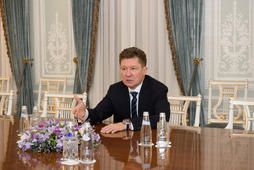 В Санкт-Петербурге состоялась рабочая встреча Алексея Миллера и Губернатора Сахалинской области Валерия Лимаренко