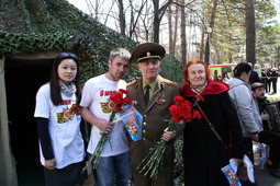 Сотрудники Хабаровского ЛПУМГ поздравили ветеранов