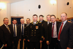 Делегация «Газпром трансгаз Томск» поздравила подводников