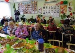 В Южно — Сахалинске поздравили ветеранов