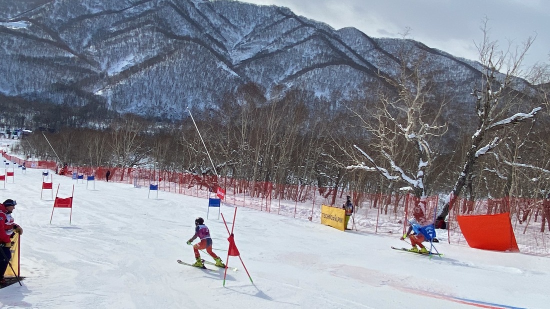 Спортсмены боролись за победу на горе Морозной в нескольких дисциплинах. Г. Елизово.