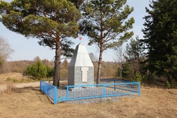 Восстановленный памятник погибшим в годы Великой Отечественной войны
