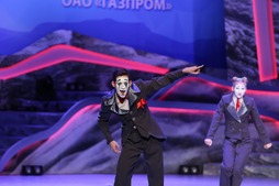 Танцевальное шоу «Freak circus project» с танцем «Джазовые бродяги»