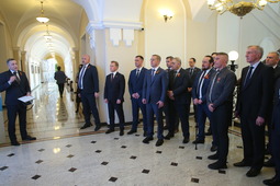 Первые посетители на торжественном открытии выставки