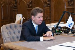 Алексей Миллер во время рабочей встречи с Губернатором Иркутской области Сергеем Левченко