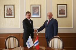 Алексей Миллер и Виктор Назаров подписали новое Соглашение о сотрудничестве между «Газпромом» и Омской областью