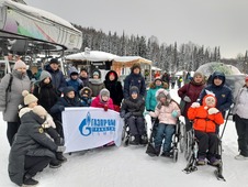 Сотрудники Новокузнецкого ЛПУМГ организовали для ребят из клуба инвалидов «Факел» поездку в п. Шерегеш