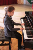 На подаренном рояле занимаются юные таланты в г. Сковородино