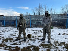 Сотрудники Камчатского ЛПУМГ ведут наблюдение за параметрами погодных условий, определяют наличие аэрозольных, химических и отравляющих веществ в воздухе