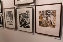 На выставке представлены работы в различных жанрах и видах искусства