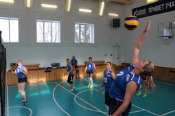 Сильные соперники — волейбольная команда Юргинского ЛПУМГ