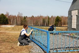 В этом году газовики соорудили ограждение для памятника