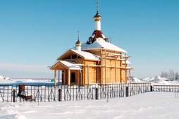 На севере Томской области, в селе Вертикос, при поддержке газовиков ведется строительство церкви