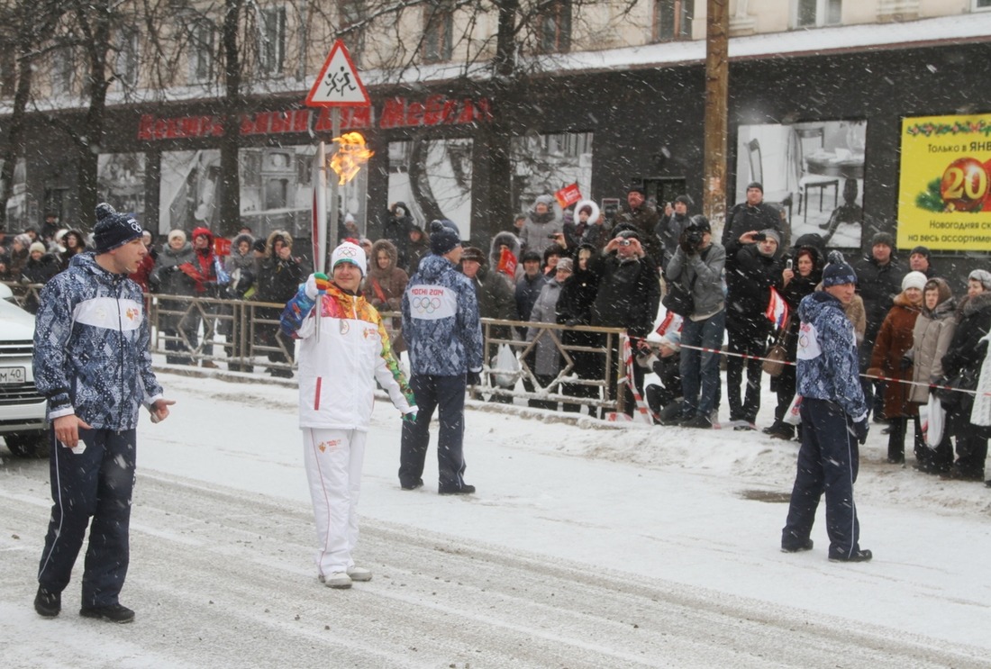 Участник детских Спартакиад «Газпрома» Александр Рассказов принял участие в эстафете олимпийского огня