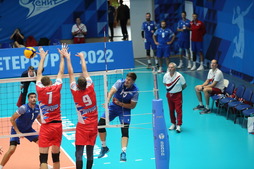 Финал волейбольного турнира: Томск против Ноябрьска