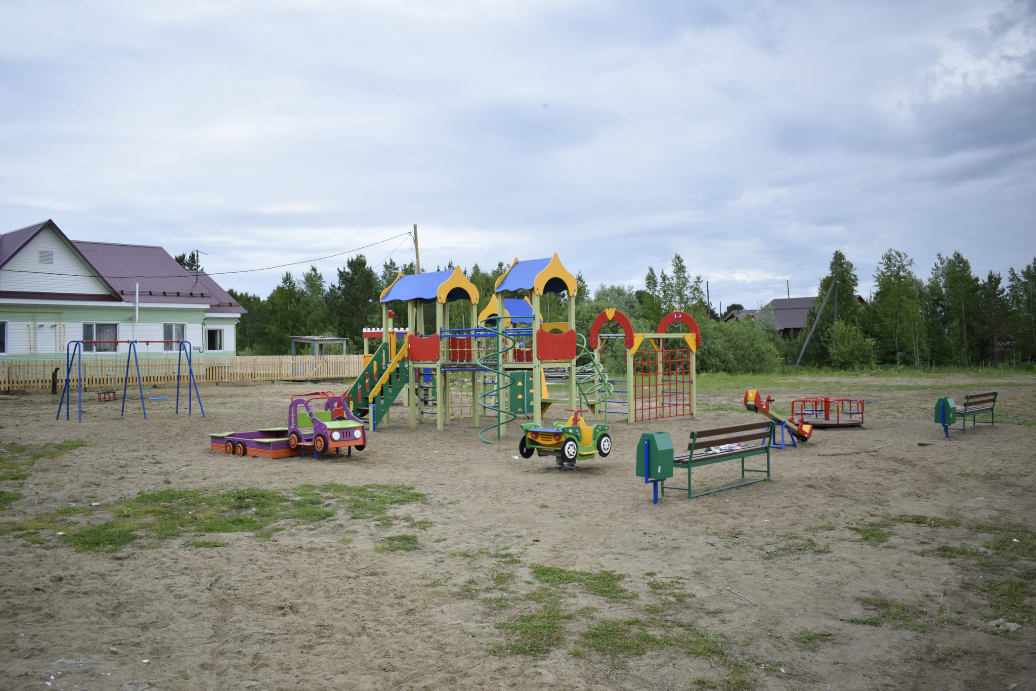 Газпром трансгаз Томск» установил три детские площадки в Каргасокском районе